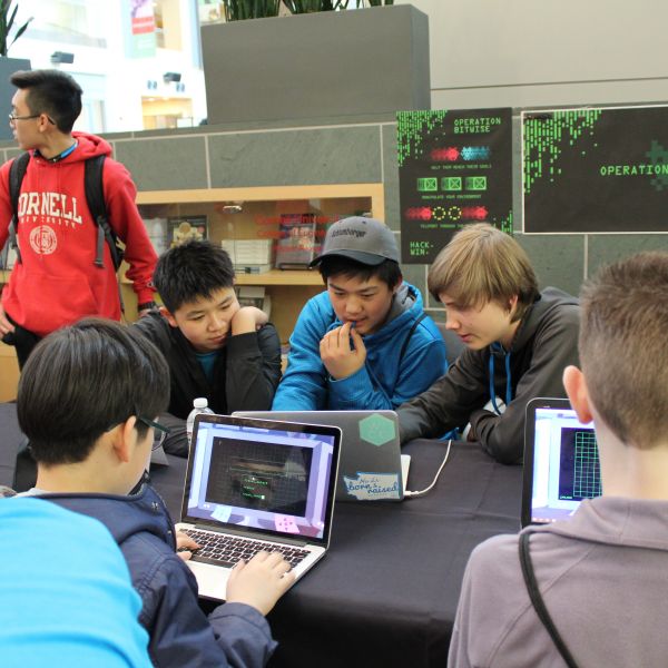 kids playing video games at BOOM