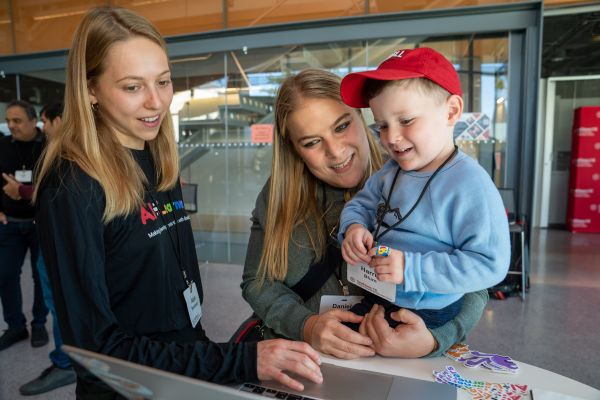 The showcase on Saturday morning in Gates Hall highlighted research from 18 student teams across Cornell Bowers CIS.