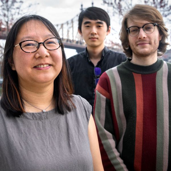 Wendy Ju with students